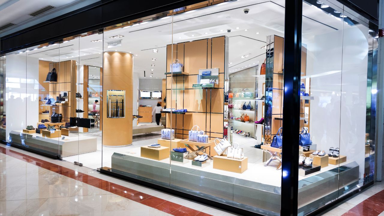 retail merchandising service companies