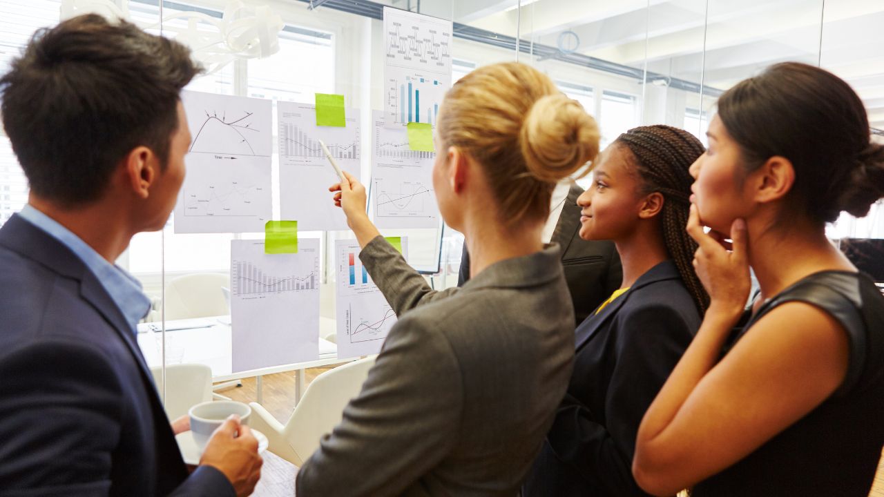 retail strategy consultants