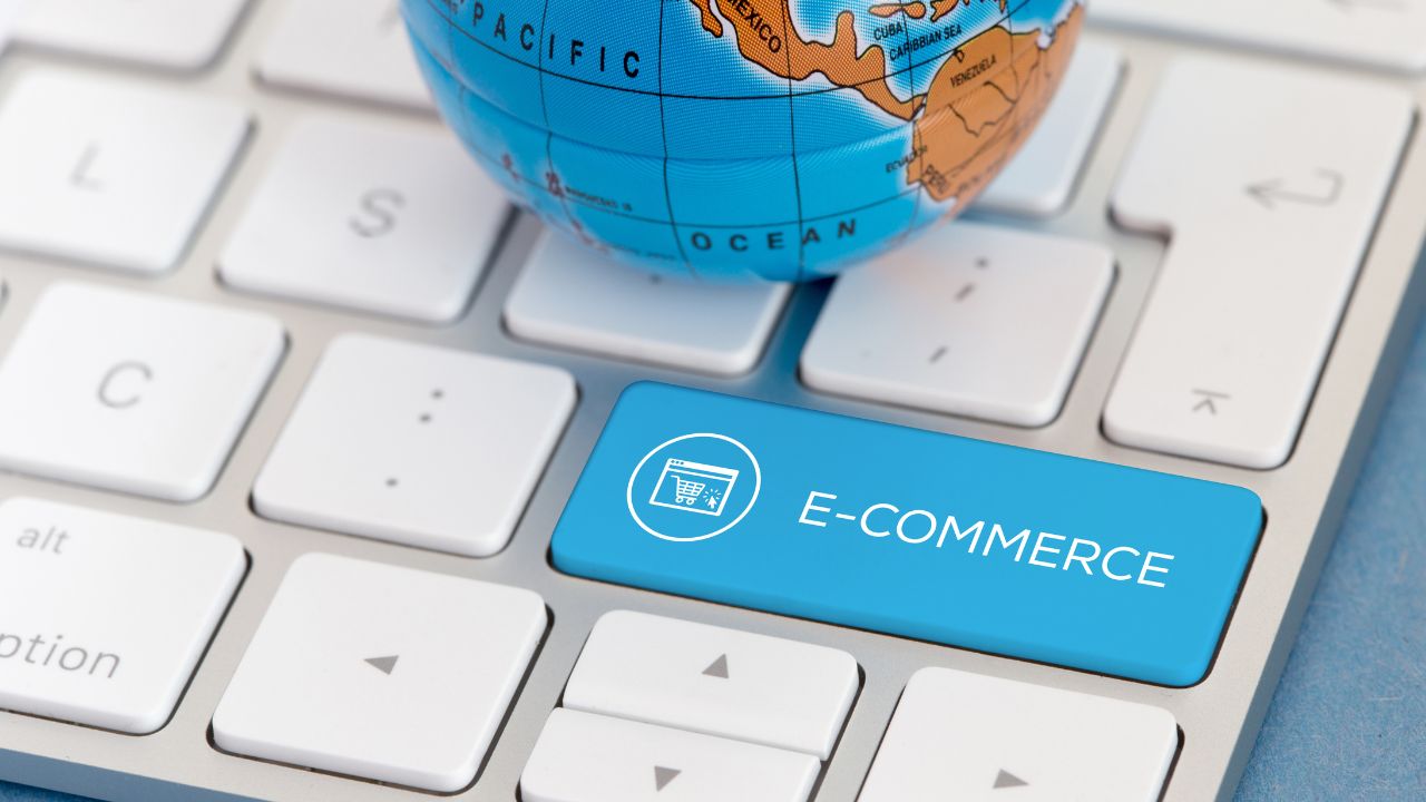 what is ecommerce merchandising
